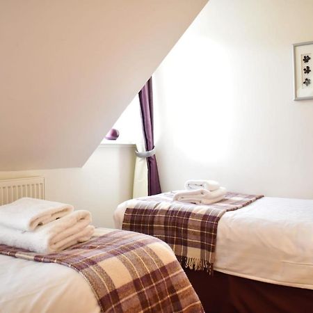The Ross 2 Bedroom Apartment In Historic Abbey Fort Augustus Exteriér fotografie