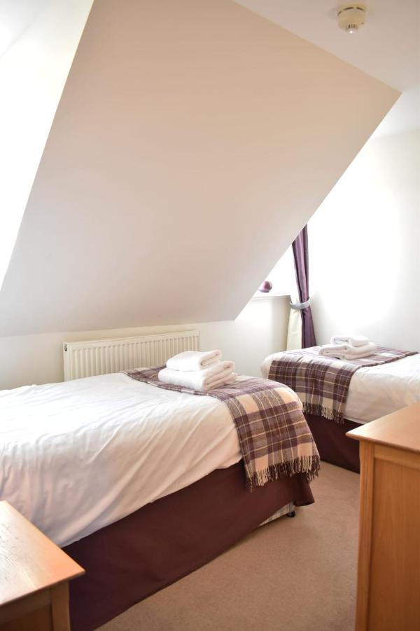 The Ross 2 Bedroom Apartment In Historic Abbey Fort Augustus Exteriér fotografie